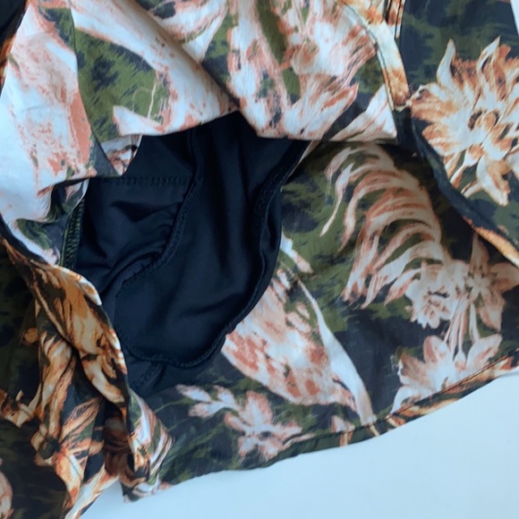 New Free People The Way Home Smocked Waist Running Athletic Shorts Floral Size S - Picture 7 of 9